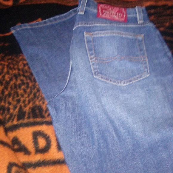 3 pairs lucky brand jeans - Picture 3 of 4